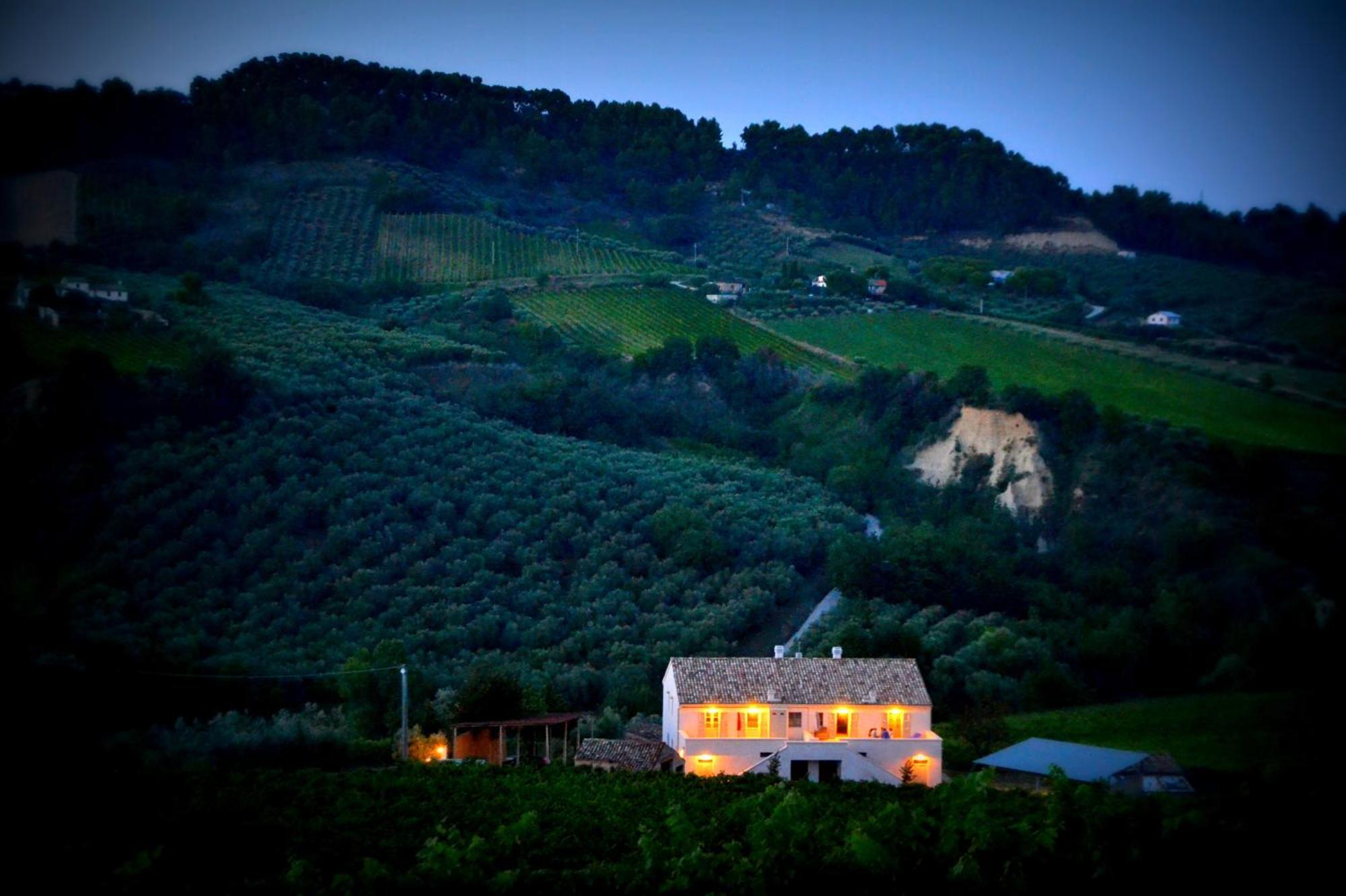 Casa Vacanze La Vecchia Fonte Monteprandone Exterior foto